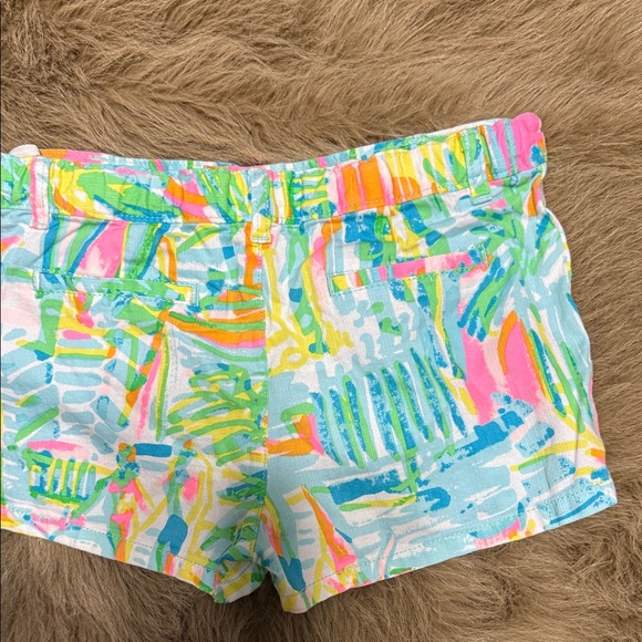 EUC Lilly Pulitzer Multicolor Shorts - Picture 3 of 3